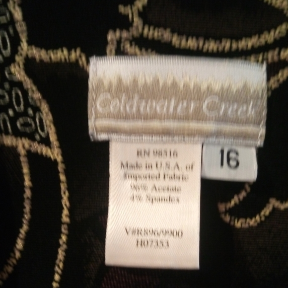 Woman's Jacket - Picture 3 of 3